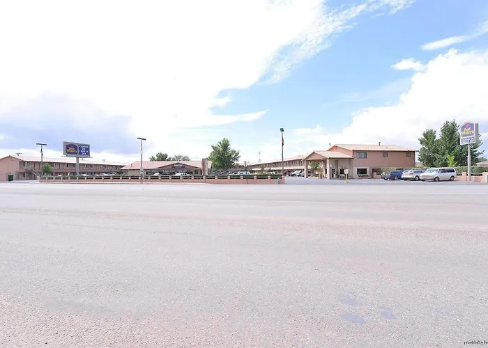 Hotel Western Canyon De Chelly 3*